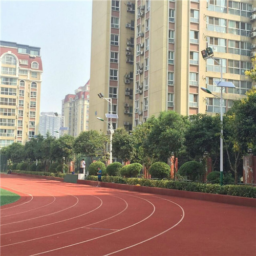 太陽能路燈使用客戶西安高新一中 太陽能路燈使用客戶西安高新一中